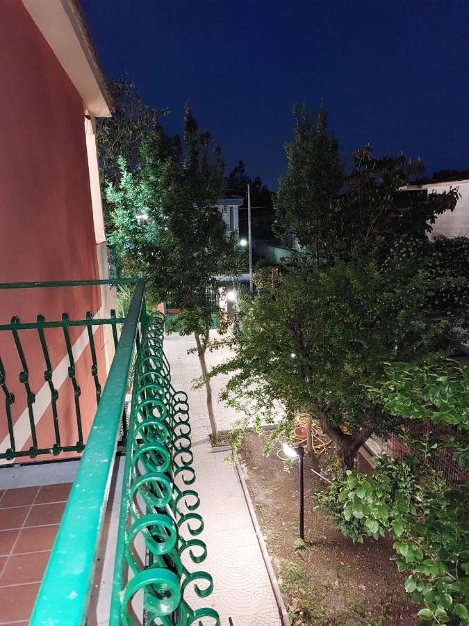 Esther Guest House Кастел Волтурно Екстериор снимка