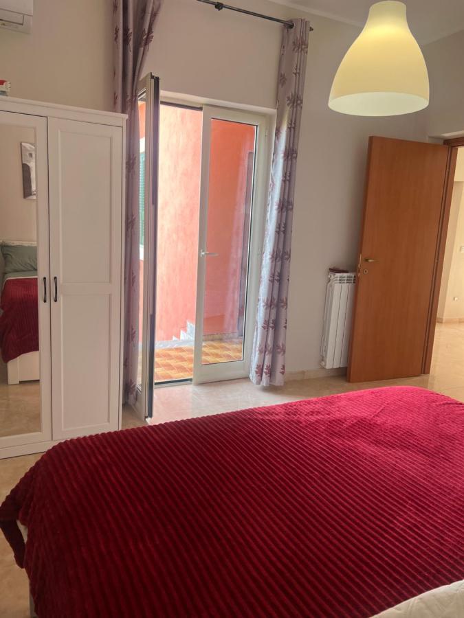 Esther Guest House Кастел Волтурно Екстериор снимка